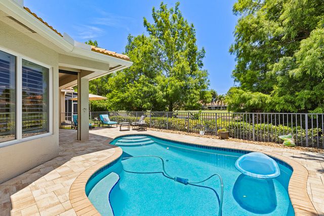 771 SW Pebble Lane, Palm City, FL 34990