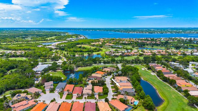 771 SW Pebble Lane, Palm City, FL 34990