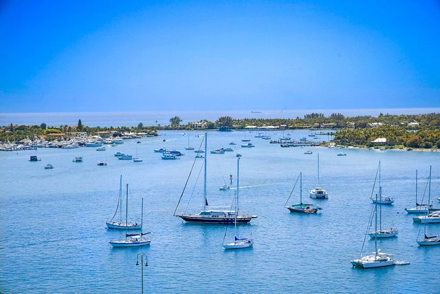 2640 Lake Shore Drive 1416, Riviera Beach, FL 33404