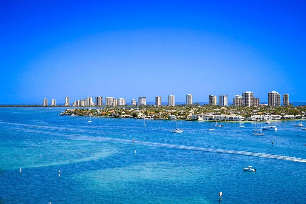 2640 Lake Shore Drive 1416, Riviera Beach, FL 33404