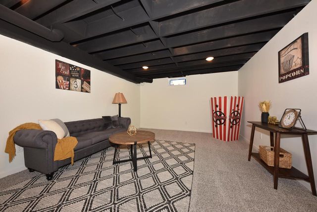 2545 Swan BOULEVARD, Wauwatosa, WI 53226