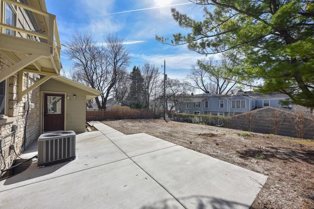 2545 Swan BOULEVARD, Wauwatosa, WI 53226