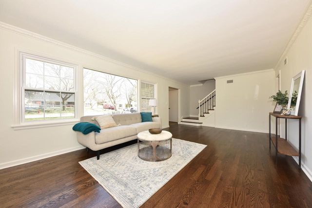 2545 Swan BOULEVARD, Wauwatosa, WI 53226