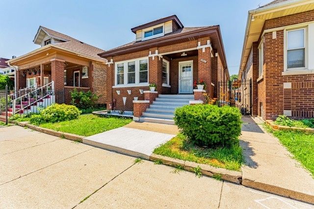 6106 S California Avenue, Chicago, IL 60629