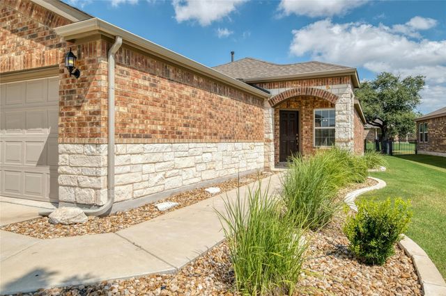 515 Hereford LN, Georgetown, TX 78633