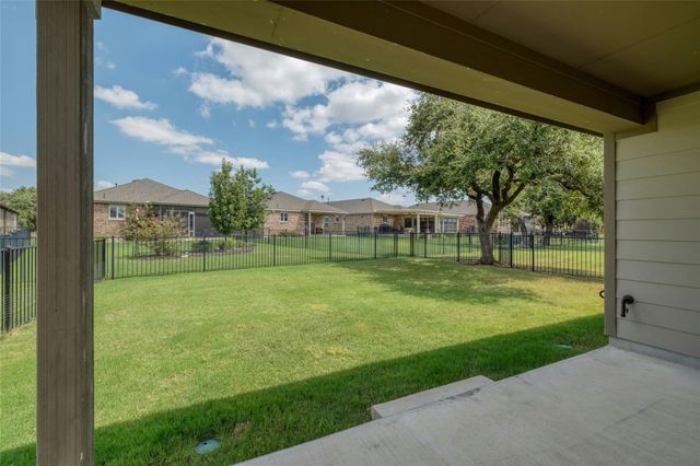 515 Hereford LN, Georgetown, TX 78633