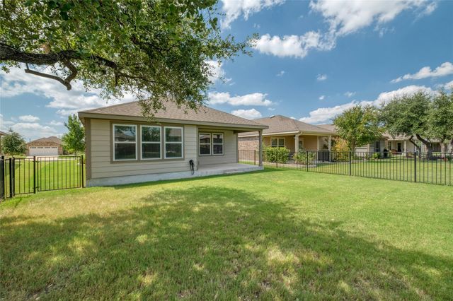 515 Hereford LN, Georgetown, TX 78633