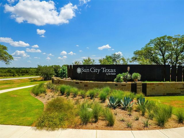 515 Hereford LN, Georgetown, TX 78633
