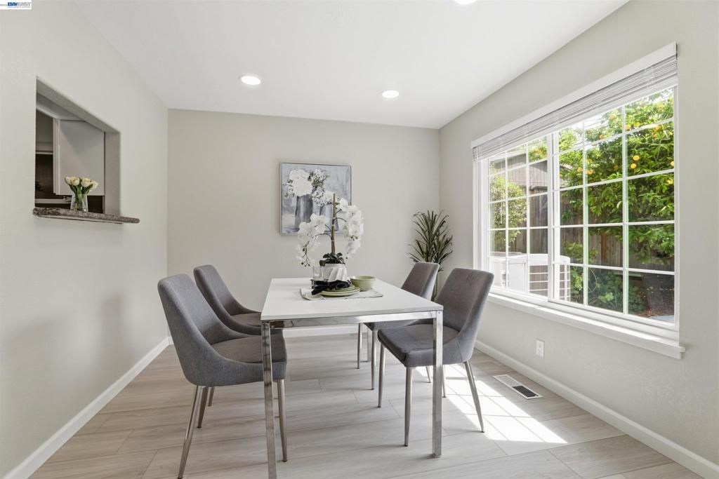 Image 20 of property listing at 6563 Camden Ave, San Jose, CA 95120