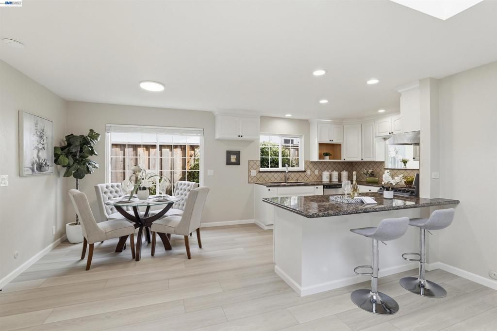 Image 21 of property listing at 6563 Camden Ave, San Jose, CA 95120