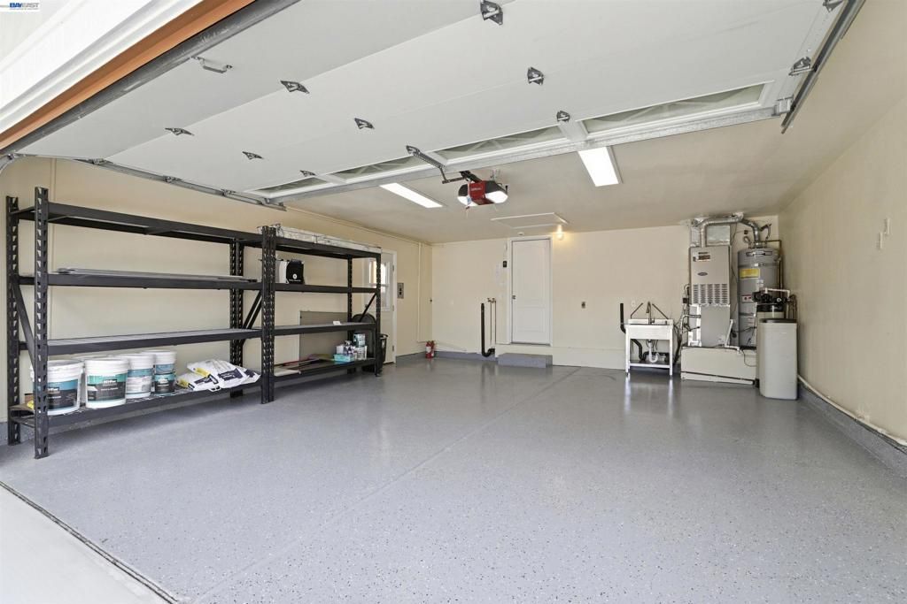 Image 36 of property listing at 6563 Camden Ave, San Jose, CA 95120