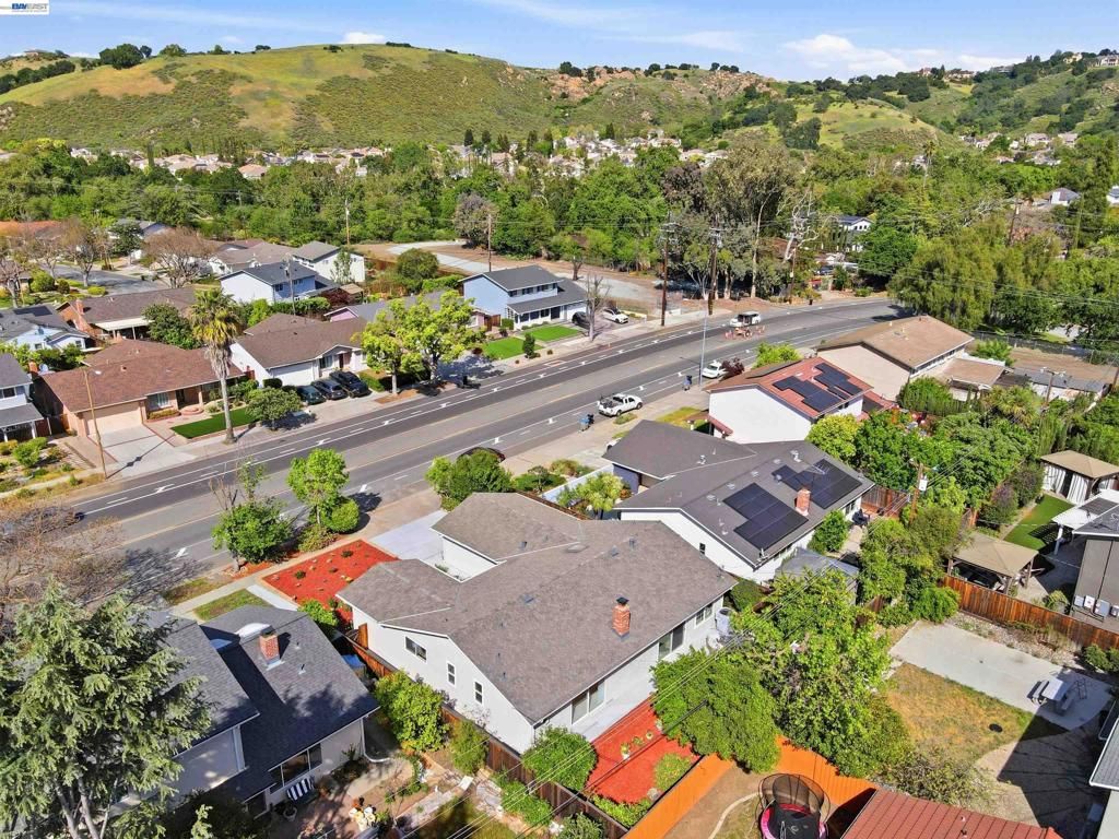 Image 51 of property listing at 6563 Camden Ave, San Jose, CA 95120