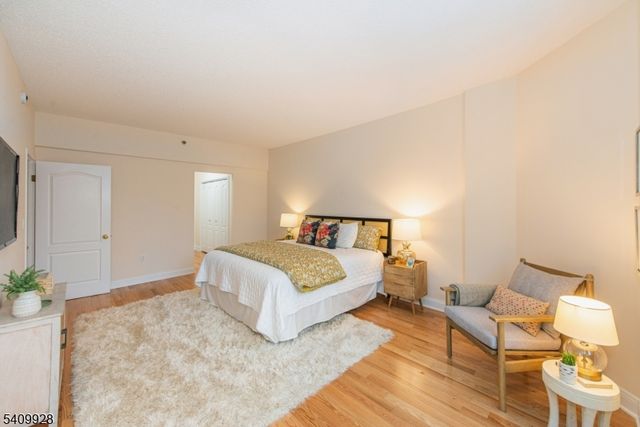 10 Smith Manor Blvd 815, West Orange Twp., NJ 07052