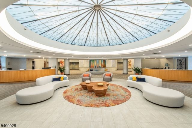 10 Smith Manor Blvd 815, West Orange Twp., NJ 07052