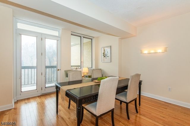 10 Smith Manor Blvd 815, West Orange Twp., NJ 07052