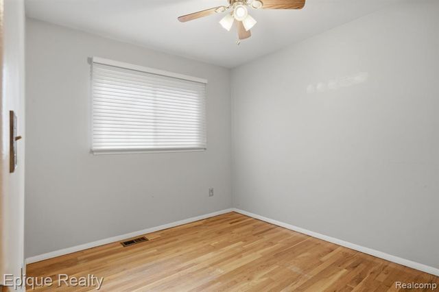 12068 Amber Court, Sterling Heights, MI 48312