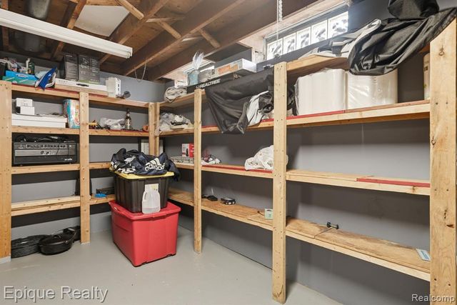 12068 Amber Court, Sterling Heights, MI 48312