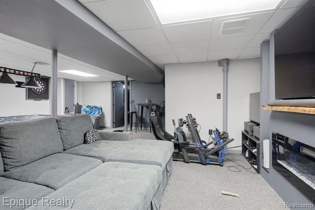 12068 Amber Court, Sterling Heights, MI 48312