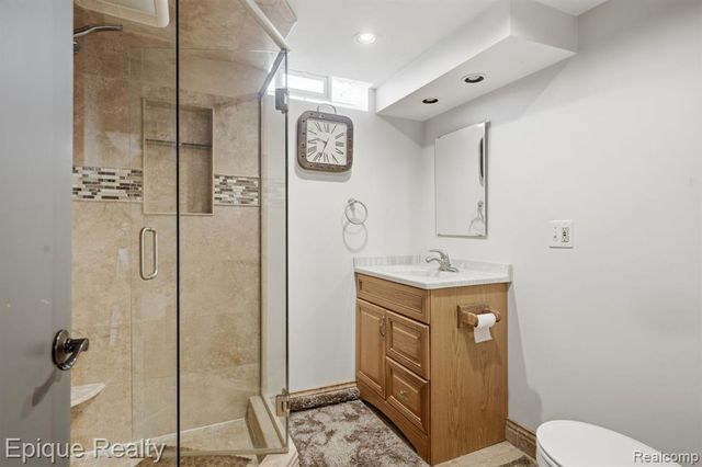 12068 Amber Court, Sterling Heights, MI 48312