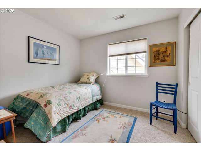1225 E FOOTHILLS Dr, Newberg, OR 97132