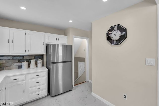 757 River Rd, Rahway City, NJ 07065