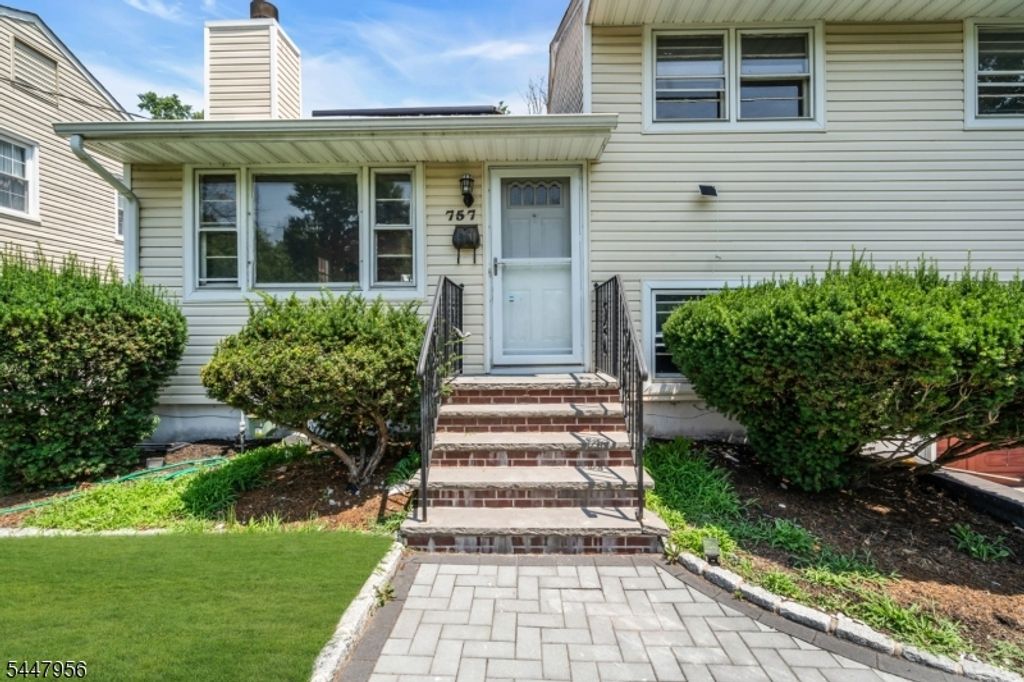 757 River Rd, Rahway City, NJ 07065 — photo 2