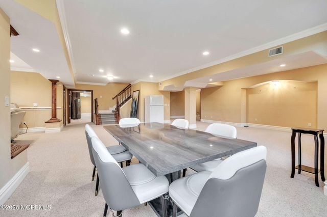 37 Robbins Road S, Millstone, NJ 08510