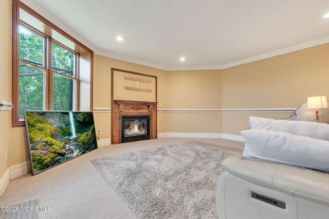 37 Robbins Road S, Millstone, NJ 08510
