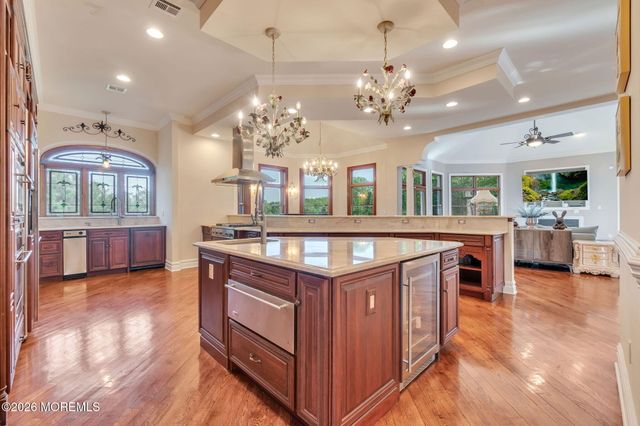 37 Robbins Road S, Millstone, NJ 08510