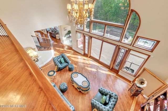 37 Robbins Road S, Millstone, NJ 08510