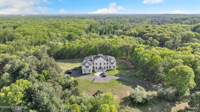 37 Robbins Road S, Millstone, NJ 08510