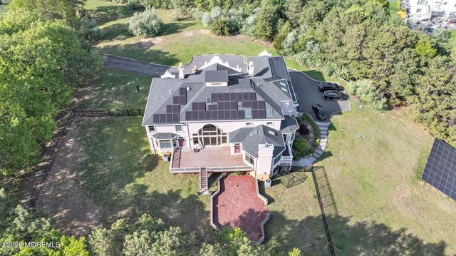 37 Robbins Road S, Millstone, NJ 08510