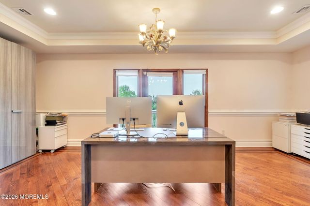 37 Robbins Road S, Millstone, NJ 08510