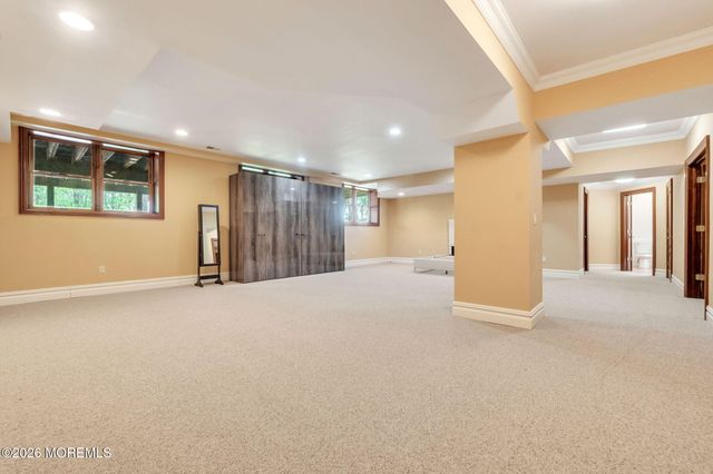 37 Robbins Road S, Millstone, NJ 08510