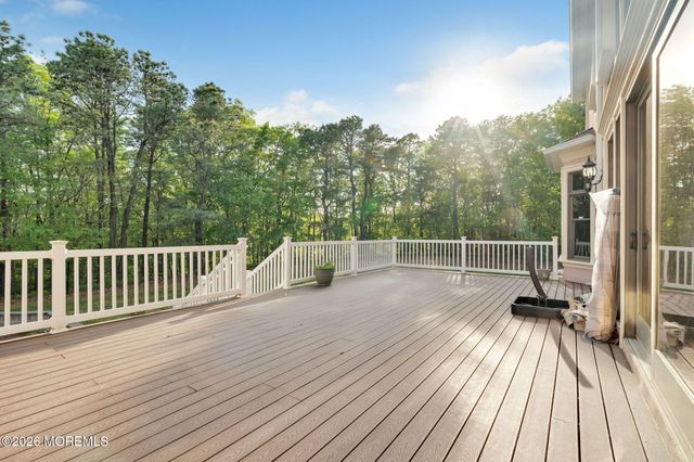 37 Robbins Road S, Millstone, NJ 08510