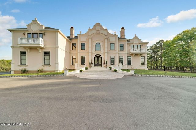 37 Robbins Road S, Millstone, NJ 08510