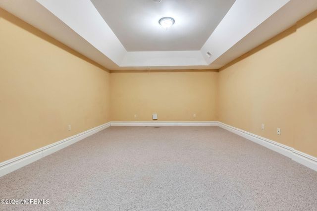 37 Robbins Road S, Millstone, NJ 08510