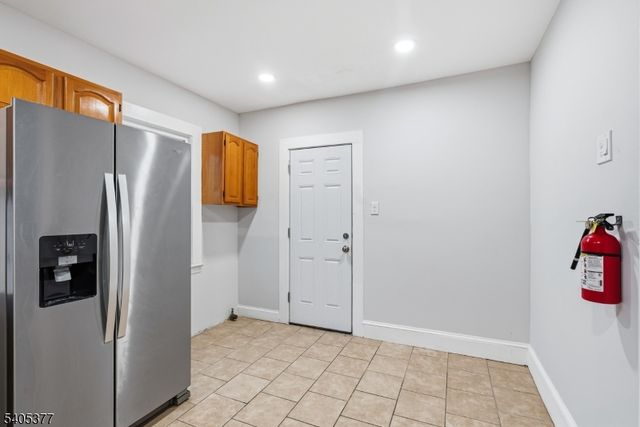 288 William St, East Orange City, NJ 07017