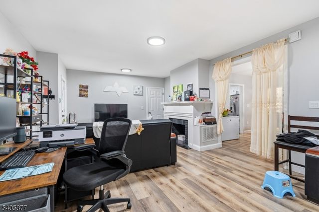 288 William St, East Orange City, NJ 07017