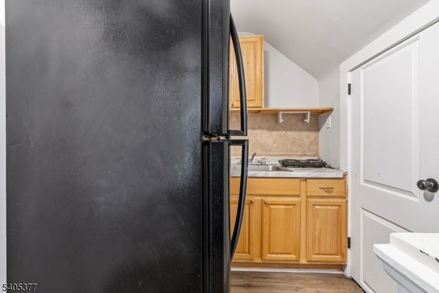 288 William St, East Orange City, NJ 07017