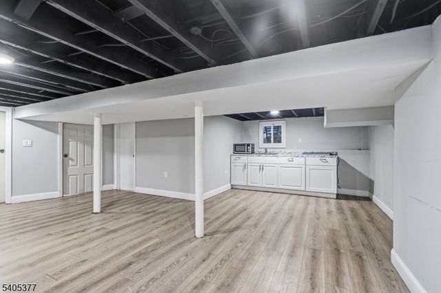 288 William St, East Orange City, NJ 07017