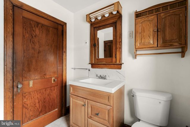 472 DALEVILLE RD, Cochranville, PA 19330