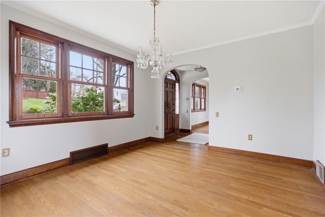 811 W Monroe Circle, Ross Twp, PA 15229