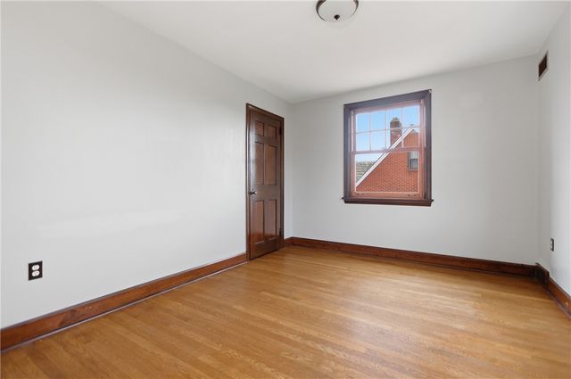 811 W Monroe Circle, Ross Twp, PA 15229