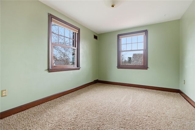 811 W Monroe Circle, Ross Twp, PA 15229