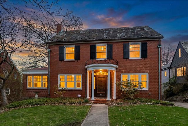 811 W Monroe Circle, Ross Twp, PA 15229