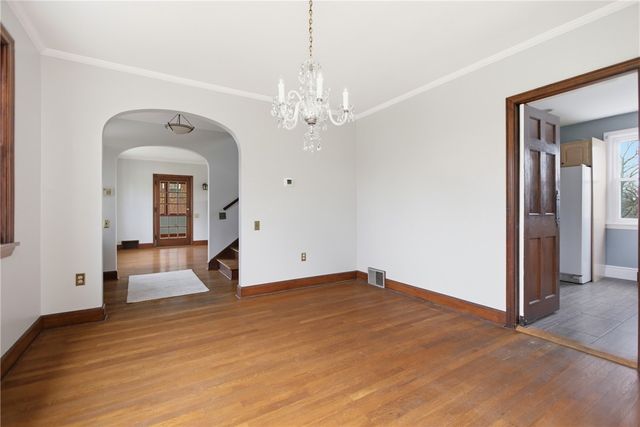 811 W Monroe Circle, Ross Twp, PA 15229