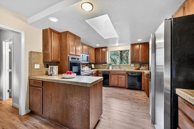 5005 Shady Creek Ln, Granite Bay, CA 95746