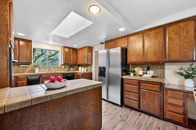 5005 Shady Creek Ln, Granite Bay, CA 95746