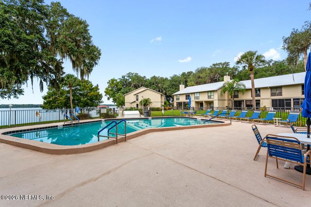 222 HIAWATHA Court 222, East Palatka, FL 32131